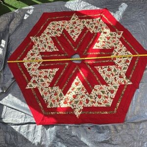 Vintage look Red, Green, and Gold Tree Skirt